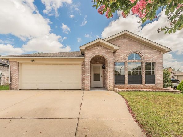 10212  Brea Canyon Road , Fort Worth Texas 76108