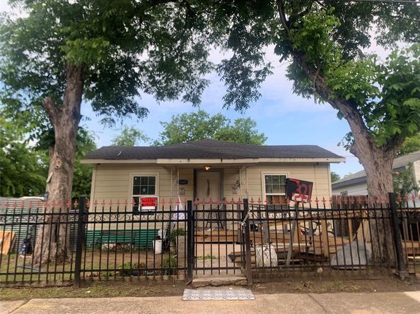 3321  Brantley Street , Dallas Texas 75212