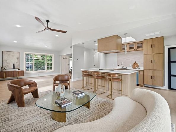 8034  Greenhollow  , Dallas Texas 75240