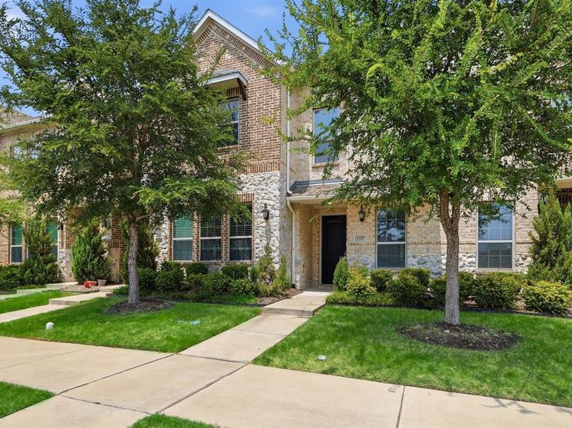 1587  Wittington Place , Farmers Branch Texas 75234