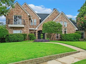 6512  Shorewood Drive 