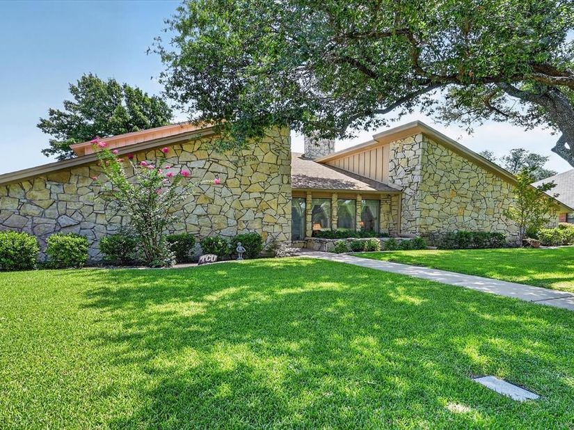 4001  Snow Creek Drive , Fort Worth Texas 76008