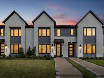 1423  Silver Marten Trail 