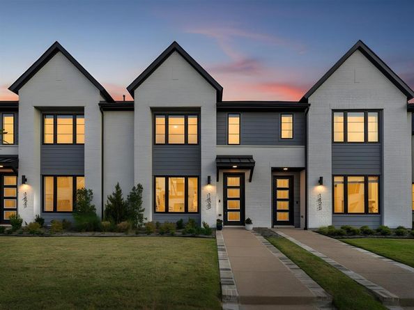 1423  Silver Marten Trail , Arlington Texas 76005