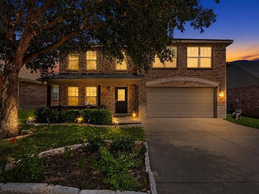 1201  Nighthawk Road , Fort Worth Texas 76108