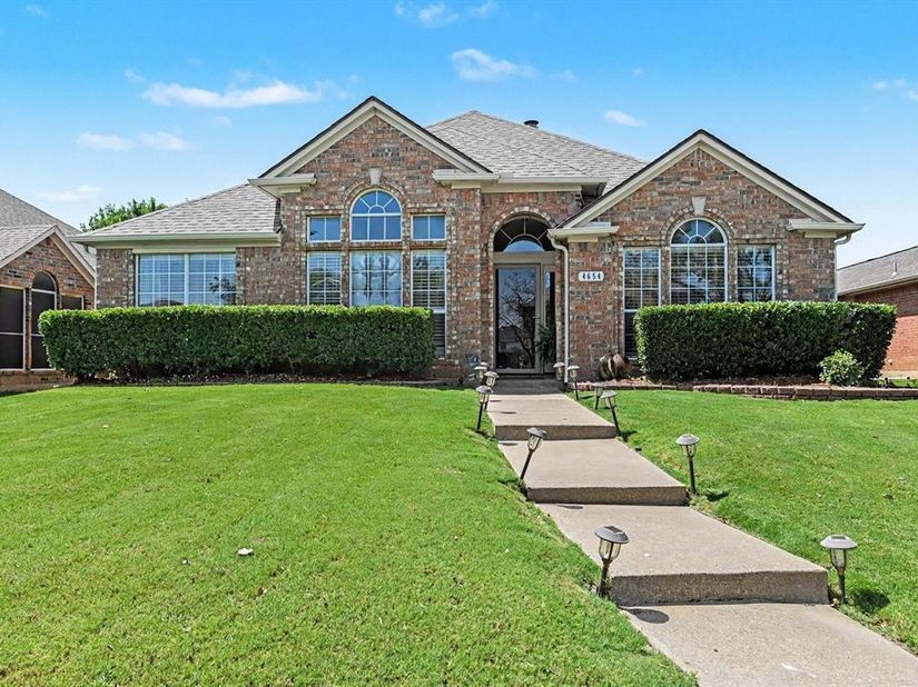 4654  Park Court , Fort Worth Texas 76137
