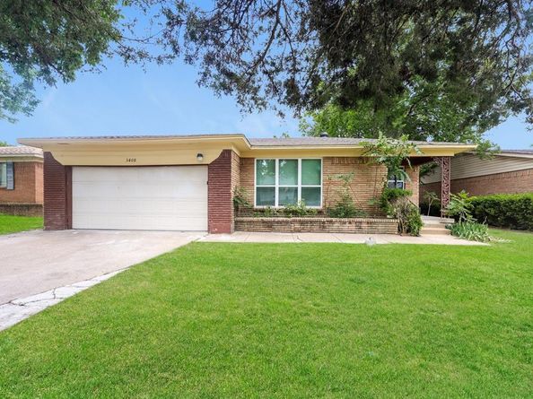 3408  Loganwood Drive , Dallas Texas 75227