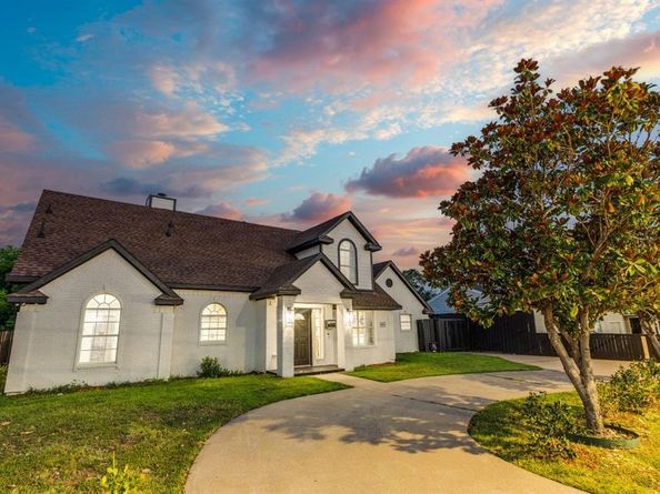 3304  Inwood Road , Dallas Texas 75235