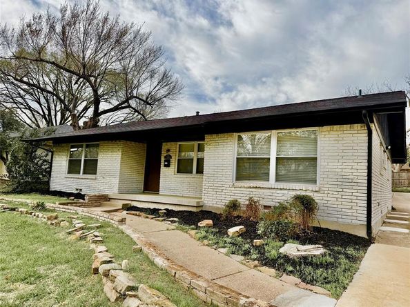 10039  Shadyview Drive , Dallas Texas 75238