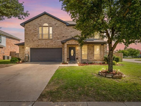 420  Goodnight Trail , Justin Texas 76247