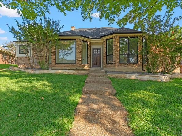 1213  Sycamore Drive , Carrollton Texas 75007
