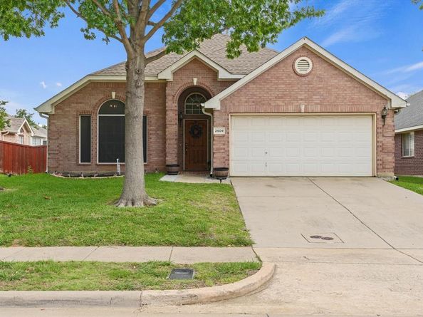 2509  Kariba Lane , Denton Texas 76210