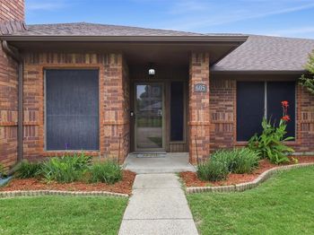 605  Buttercup Circle 