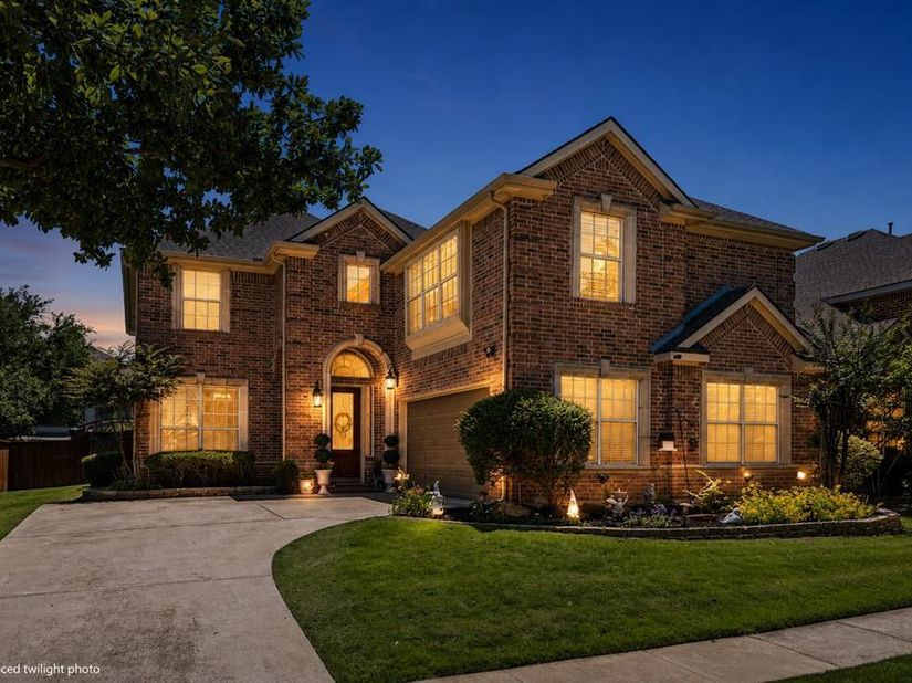 750  Peco Street , Lantana Texas 76226