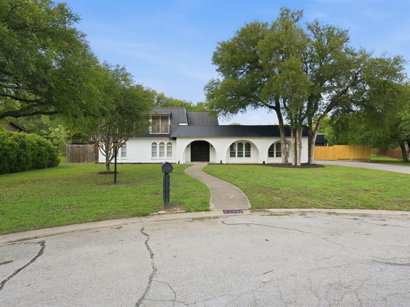 8700  Eagleview Court , Fort Worth Texas 76179