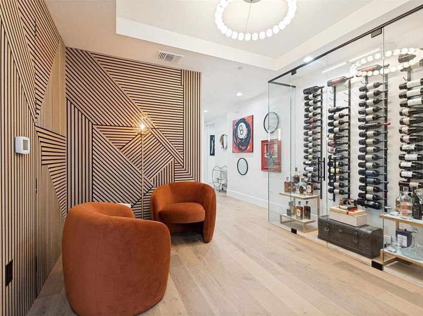 1505  Elm Street  1403, Dallas Texas 75201