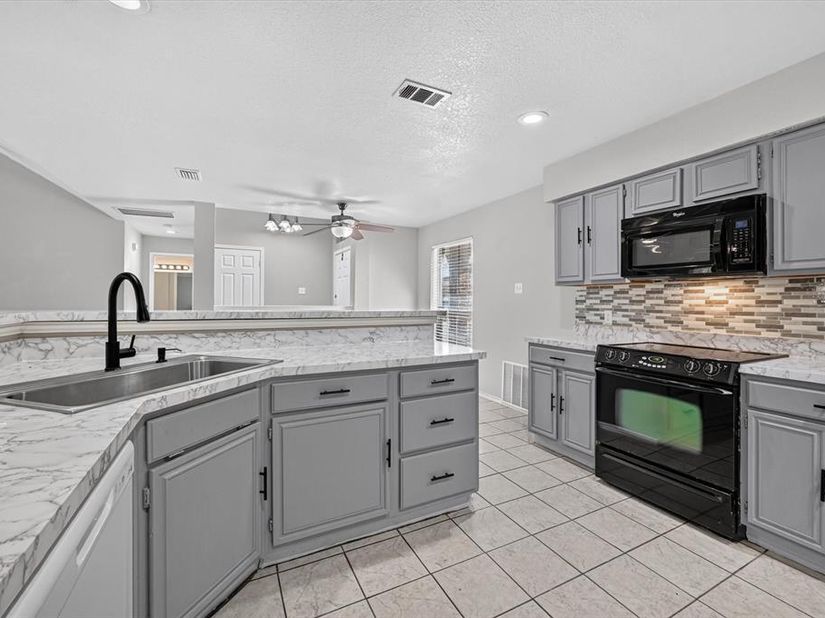 7405  Emerywood Lane , Fort Worth Texas 76137
