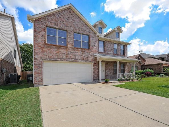 5832  Arena Circle , Fort Worth Texas 76179