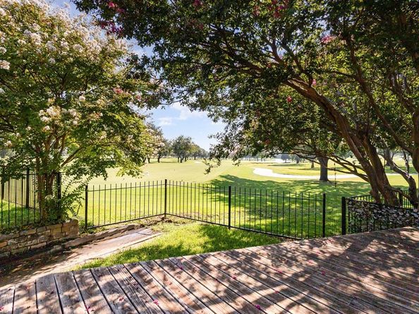 11108  Manorview Circle , Dallas Texas 75228