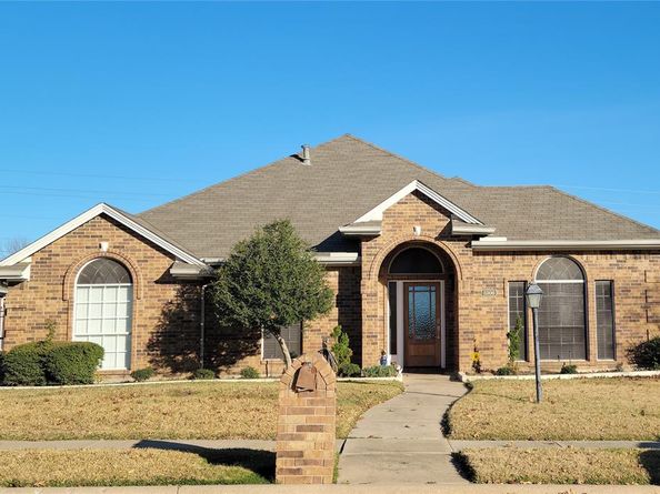 3306  Ashleaf Drive , Carrollton Texas 75007