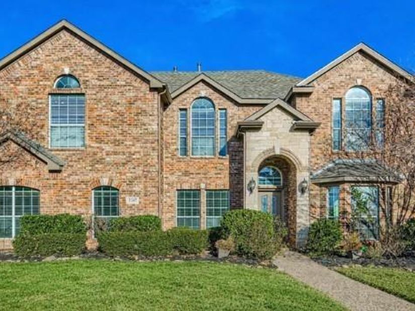 2207  Creekedge Court , Corinth Texas 76210