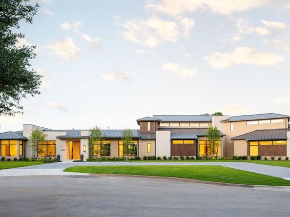 4527 N Lindhurst Avenue , Dallas Texas 75229