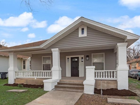 1205 W Arlington Avenue , Fort Worth Texas 76110