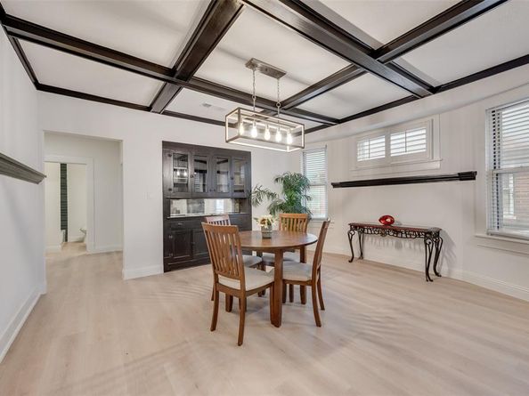 1205 W Arlington Avenue , Fort Worth Texas 76110