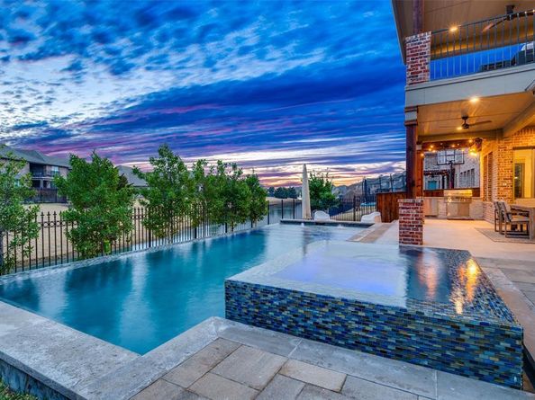 8245  Bonny Bank  , The Colony Texas 75056