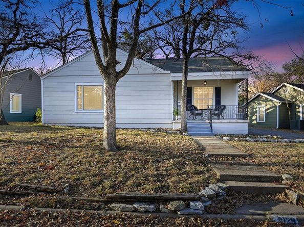 2129  Cardinal Lane , Fort Worth Texas 76111