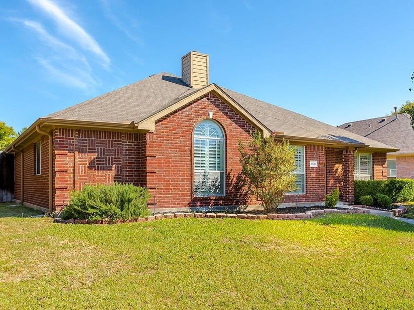 10310  Evergreen Drive , Rowlett Texas 75089