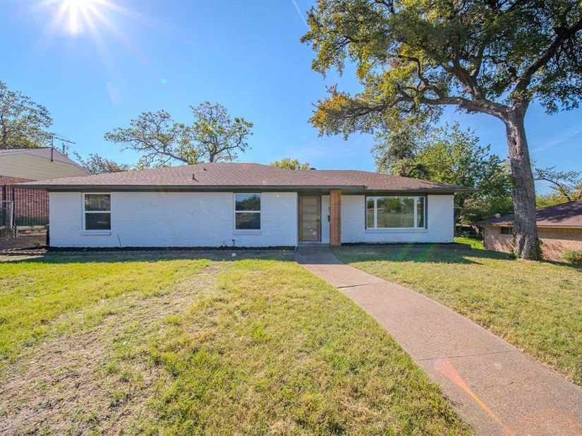 1216  Nokomis Avenue , Dallas Texas 75224