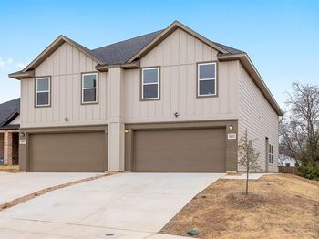 1611  Hudspeth Avenue 