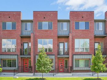 2524  Havenhurst Street 