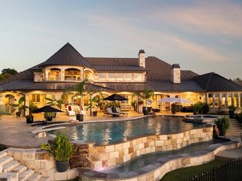 916  Cedar Shores Drive 