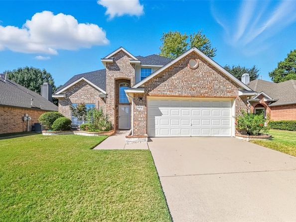 1914  Cheshire Drive , Grapevine Texas 76051