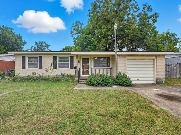 3130  Healey Drive , Dallas Texas 75228