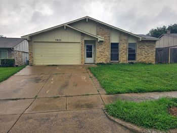 7533  Parkwood Lane 