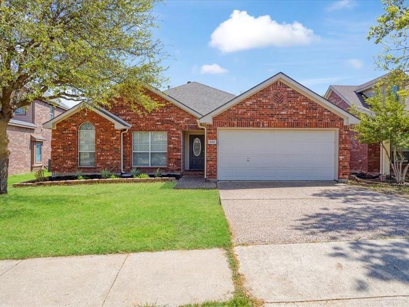 608  Lake Village Drive , McKinney Texas 75071