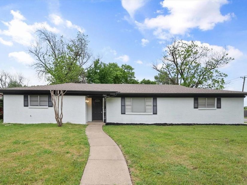 7821  Regency Lane , Fort Worth Texas 76134