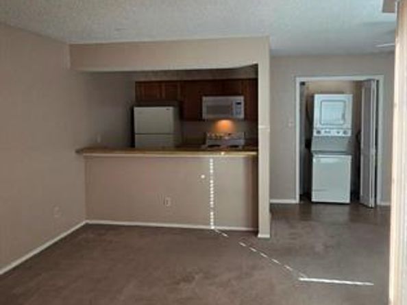 9811  Walnut Street  301, Dallas Texas 75243