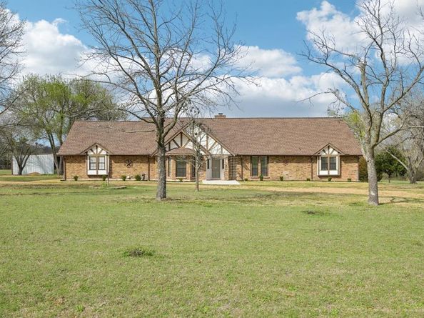 4903  Sachse Road , Sachse Texas 75048