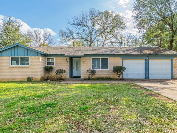 504  Lynda Lane , Arlington Texas 76010