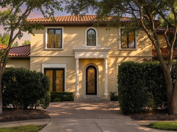 504  Byron Court , Irving Texas 75038