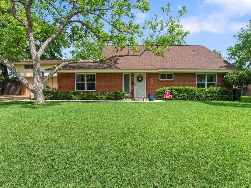 3608  Wooten Drive , Fort Worth Texas 76133