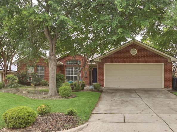 1714  Crestmeadow Lane , Mansfield Texas 76063