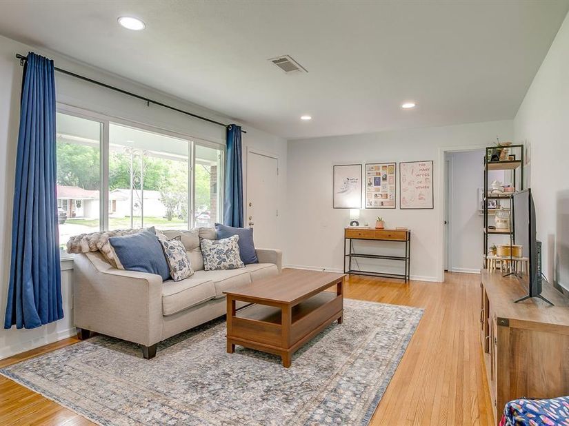 5517  Volder Drive , Fort Worth Texas 76114