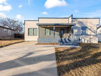 1207 E Russell Avenue 