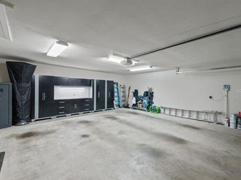 1810  Lakeshore Court 