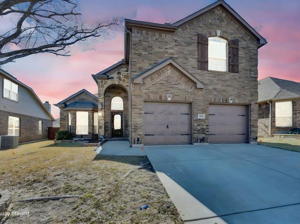 5613  Spirit Lake Drive , Fort Worth Texas 76179